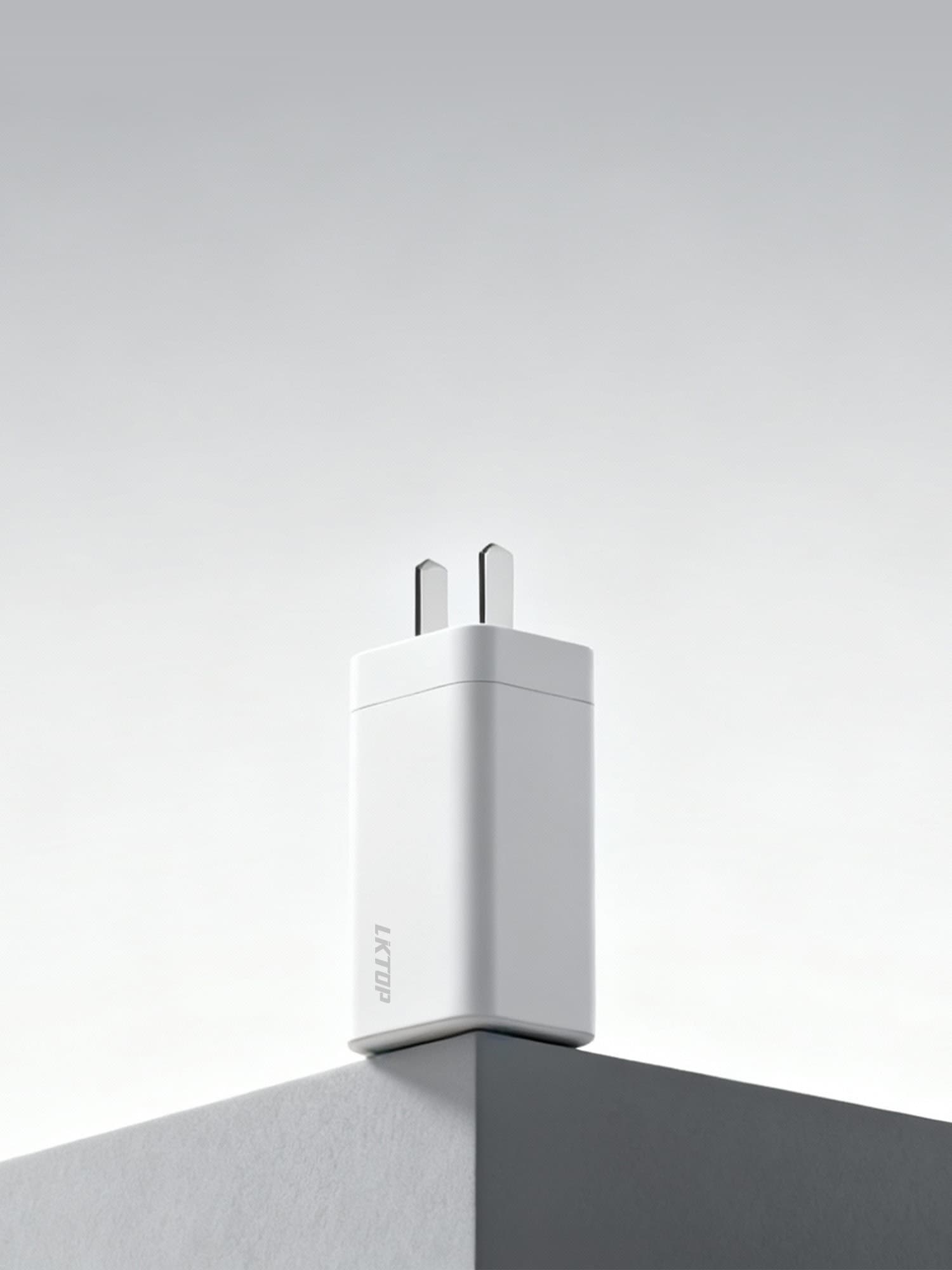 65W 便携充电器